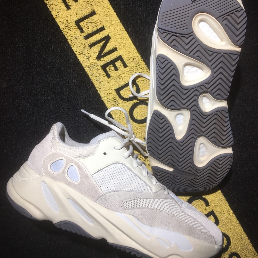 Adidas Yeezy 700 Boost ‘Analog’